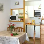 Appartement Luchon: 2 Proche Thermes, Balcon, Parking, Wifi - Animaux <10kg Acceptés - Fr-1-313-186 *