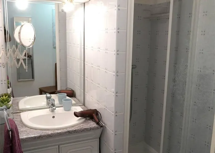 Апартаменты Luchon: 2 Proche Thermes, Balcon, Parking, Wifi - Animaux <10kg Acceptes - Fr-1-313-186